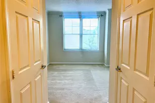 300 Mamaroneck Ave, White Plains, NY 10605 - Photo 9