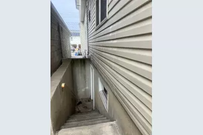 14768 259th Street, Rosedale, NY 11422 - Photo 11