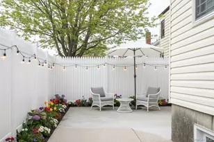 147-68 259th St, Rosedale, NY 11422 - Photo 3