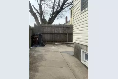 14768 259th Street, Rosedale, NY 11422 - Photo 5