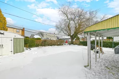 325 Cayuga Avenue, East Meadow, NY 11554 - Photo 5