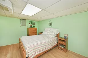 325 Cayuga Ave, East Meadow, NY 11554 - Photo 31