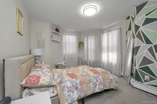 70 Hinsdale Ave, Floral Park, NY 11001 - Photo 13