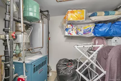 70 Hinsdale Avenue, Floral Park, NY 11001 - Photo 23