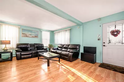 32 Sunset Avenue, Farmingdale, NY 11735 - Photo 5