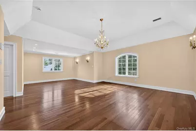 220 Elderfields Road, Manhasset, NY 11030 - Photo 27