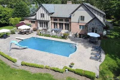 220 Elderfields Road, Manhasset, NY 11030 - Photo 43