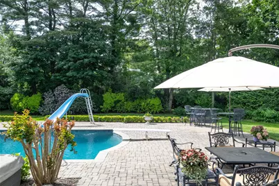 220 Elderfields Road, Manhasset, NY 11030 - Photo 39