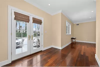 220 Elderfields Road, Manhasset, NY 11030 - Photo 23