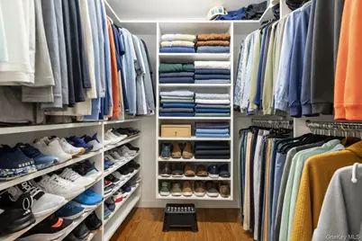 52 Matinecock Avenue, East Islip, NY 11730 - Photo 21