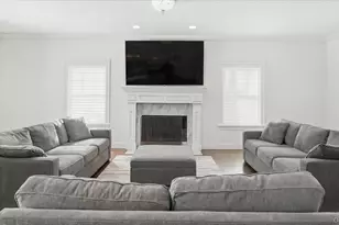 27 Jeffrey Ln, Westhampton Beach, NY 11978 - Photo 9