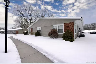 258 Newcastle Court #F, Ridge, NY 11961 - Photo 3