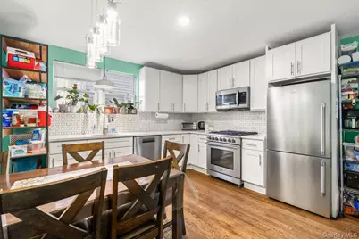 139 Waverly Avenue, Mamaroneck, NY 10543 - Photo 7