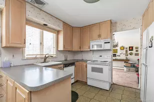 2538 Bradley Ct, Merrick, NY 11566 - Photo 7