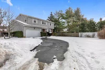 2538 Bradley Court, Merrick, NY 11566 - Photo 21