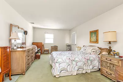 2538 Bradley Court, Merrick, NY 11566 - Photo 15