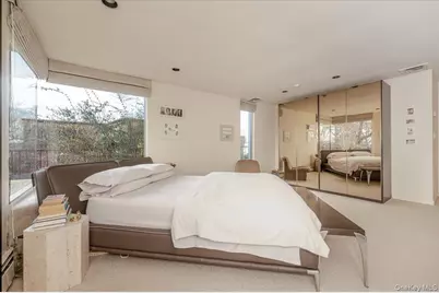 20 Whitman Road, Great Neck, NY 11023 - Photo 13