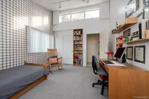 20 Whitman Rd, Great Neck, NY 11023 - Photo 19