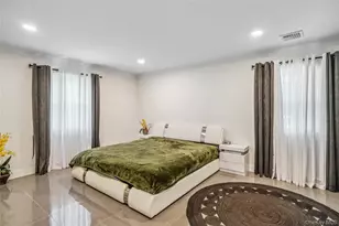 11 Gallatin Dr, Dix Hills, NY 11746 - Photo 19