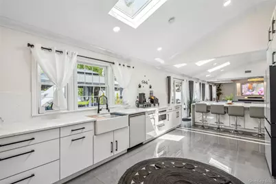 11 Gallatin Drive, Dix Hills, NY 11746 - Photo 17