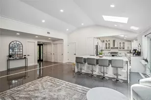 11 Gallatin Dr, Dix Hills, NY 11746 - Photo 13