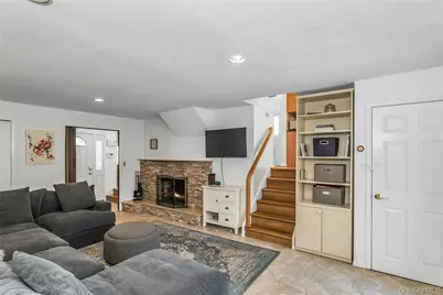 2066 Holland Way, Merrick, NY 11566 - Photo 21