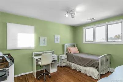 2066 Holland Way, Merrick, NY 11566 - Photo 19