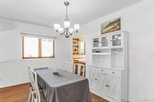 2066 Holland Way, Merrick, NY 11566 - Photo 5