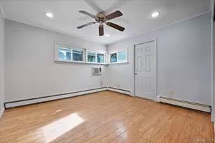 29 Disc Ln, Wantagh, NY 11793 - Photo 17