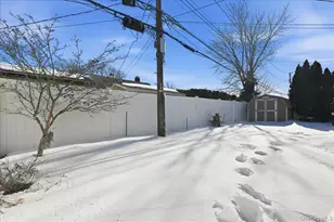 29 Disc Ln, Wantagh, NY 11793 - Photo 29