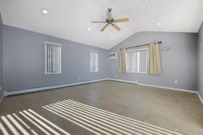 29 Disc Lane, Wantagh, NY 11793 - Photo 13