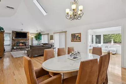 126 Malloy Drive, East Quogue, NY 11942 - Photo 5