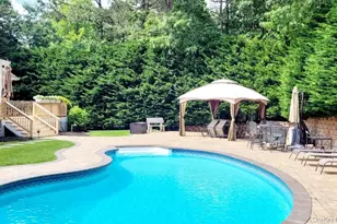 126 Malloy Dr, East Quogue, NY 11942 - Photo 47