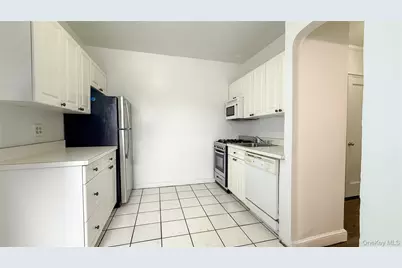 2190 Boston Road #3B, Bronx, NY 10462 - Photo 5