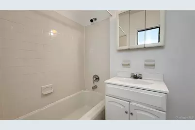 2190 Boston Road #3B, Bronx, NY 10462 - Photo 13