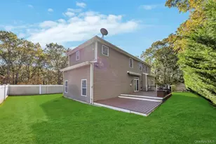 75 Milmay Ave, Hauppauge, NY 11788 - Photo 5