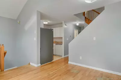 3546 Huguenot Avenue #2nd Floor, Bronx, NY 10475 - Photo 5
