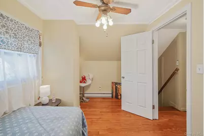 247 Starke Avenue, East Meadow, NY 11554 - Photo 21