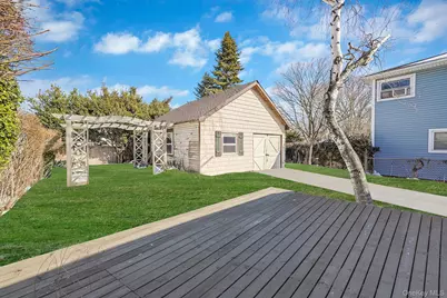 247 Starke Avenue, East Meadow, NY 11554 - Photo 25