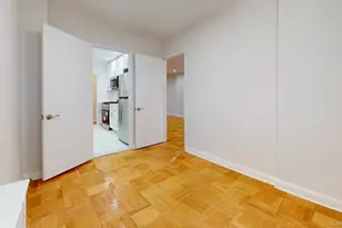 66-15 Thornton Pl, Rego Park, NY 11374 - Photo 21