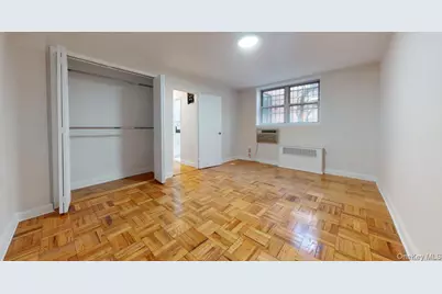 66-15 Thornton Place #L4, Rego Park, NY 11374 - Photo 17