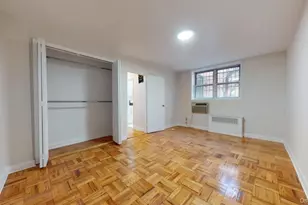 66-15 Thornton Pl, Rego Park, NY 11374 - Photo 17