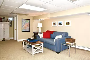 69 Jefferson St, Garden City, NY 11530 - Photo 13