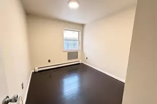 1907 Arnow Ave, Bronx, NY 10469 - Photo 11