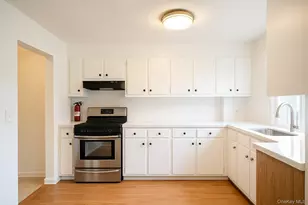 104 Livingston Ave, Yonkers, NY 10705 - Photo 5