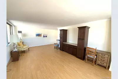 26910 Grand Central Parkway #4V, Floral Park, NY 11005 - Photo 5