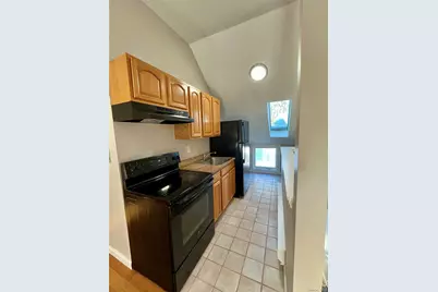 56 Tilden Lane #2nd Floor Front, Greenlawn, NY 11740 - Photo 3