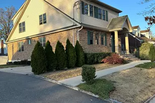 60 Arlington St, Mineola, NY 11501 - Photo 3