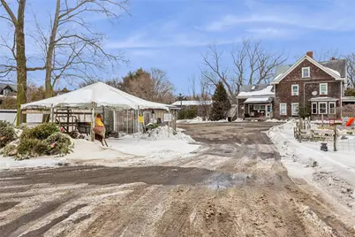 250 Main Road, Riverhead, NY 11901 - Photo 29