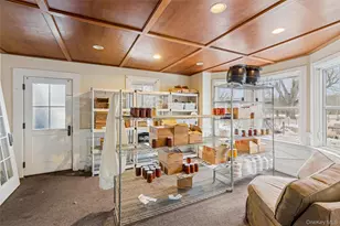 250 Main Rd, Riverhead, NY 11901 - Photo 15